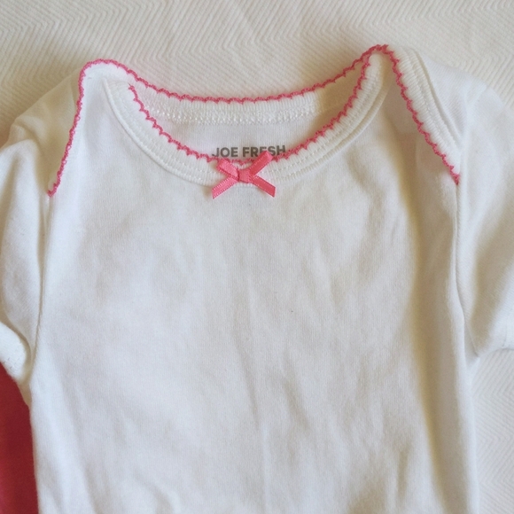 joe fresh 2-pack picot-trimmed pink & white bodysuit diaper shirts 6 months baby - Picture 2 of 7